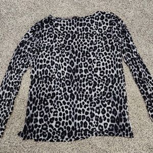 Black and gray cheetah print cute shirt!